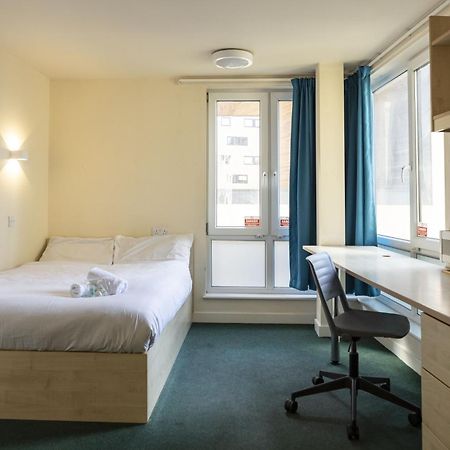 Burley Road Aparthotel Leeds  Exterior foto
